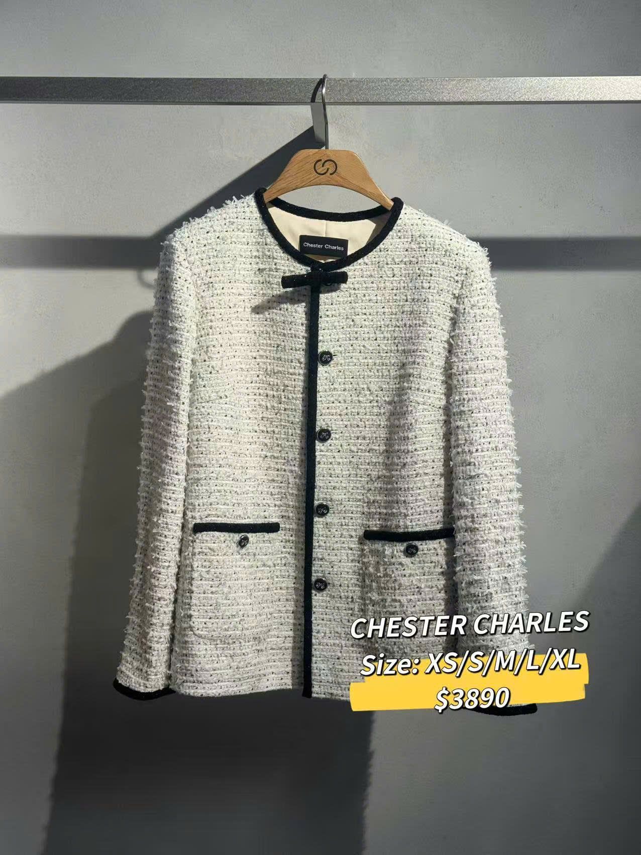  Áo tweed trắng dài viền đen 2 túi - đính nơ cổ 