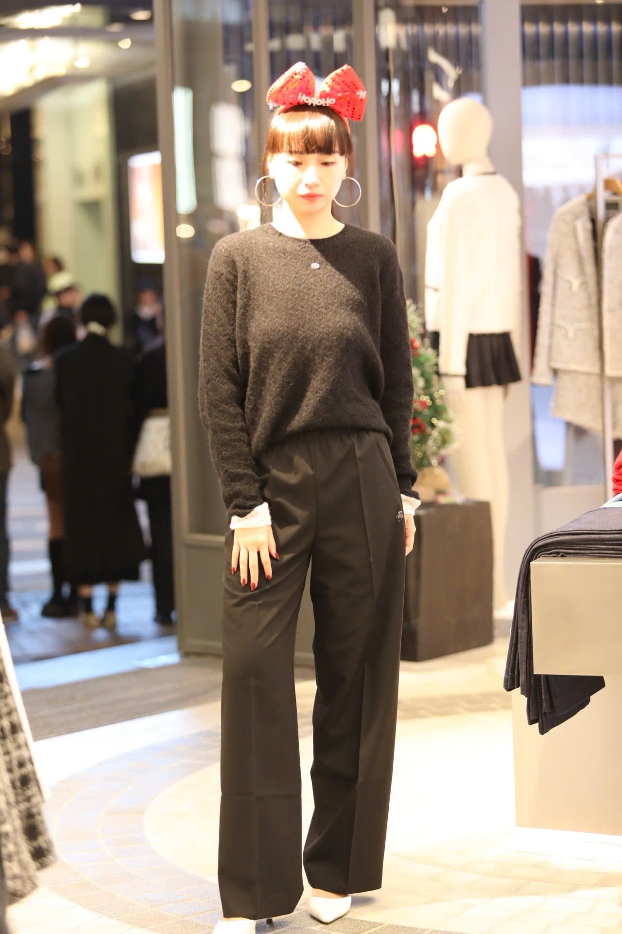  Quần vải len đen cúc đen 