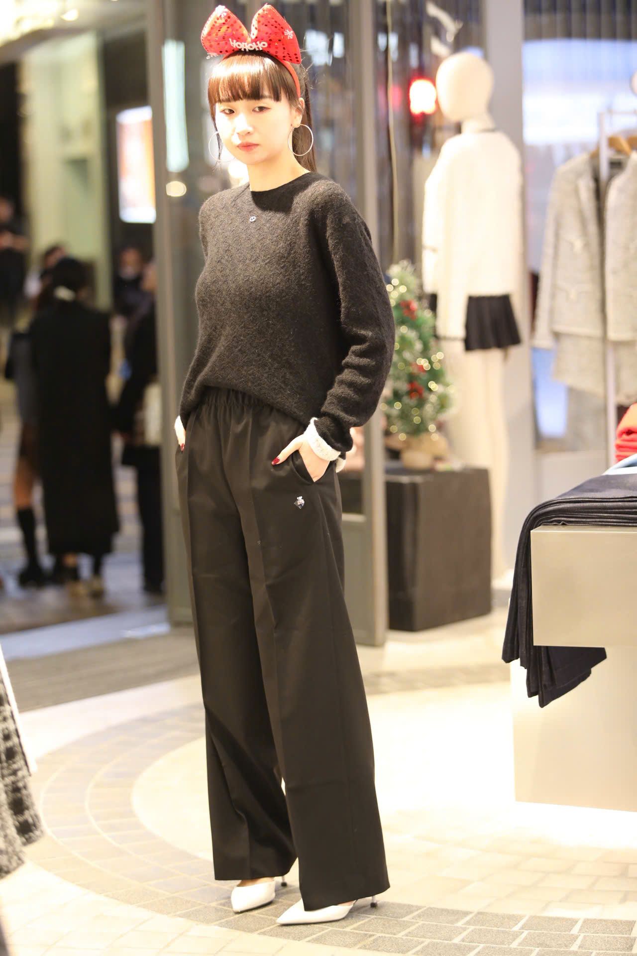  Quần vải len đen cúc đen 