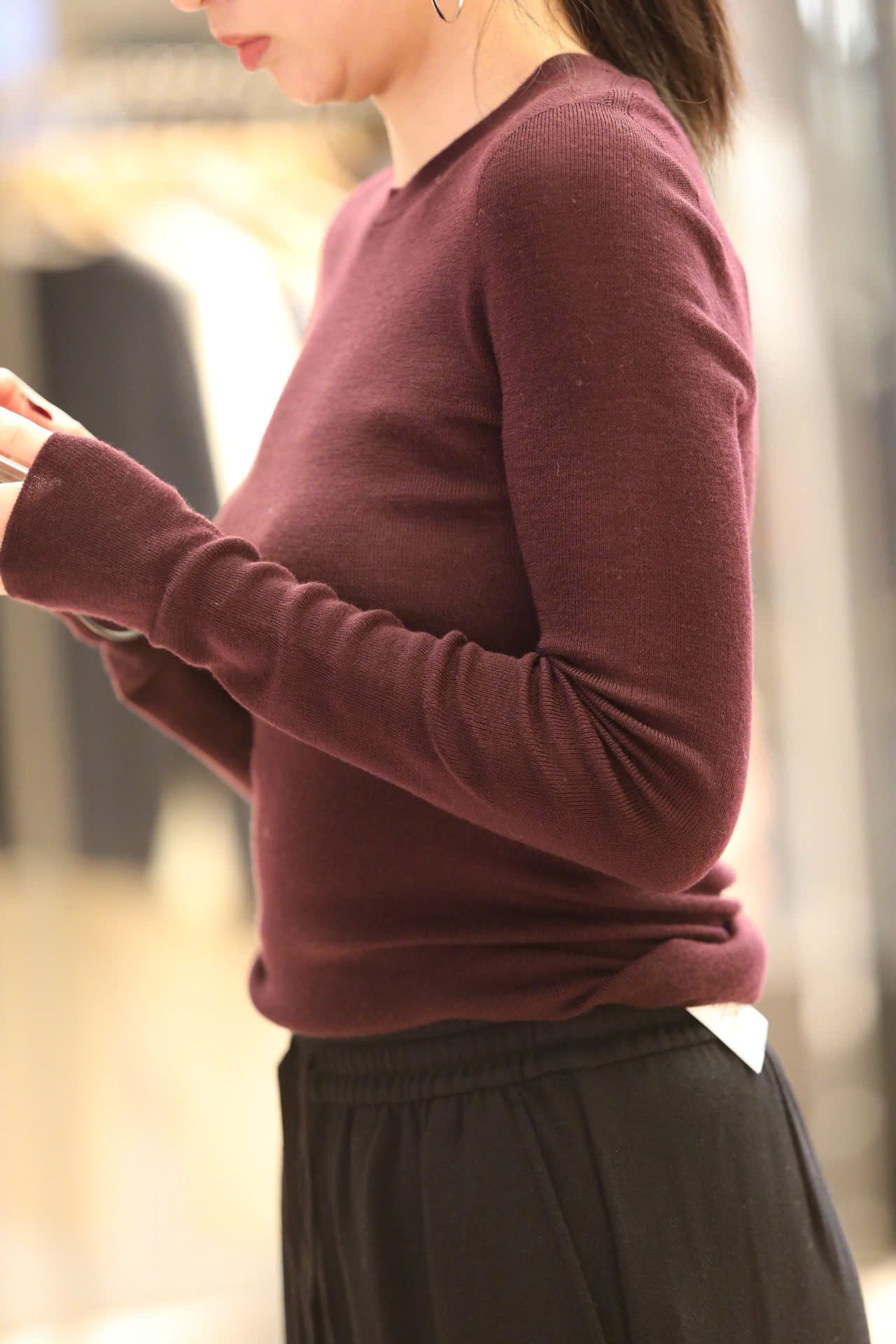  2.WOOL áo len màu đỏ đô dài tay 