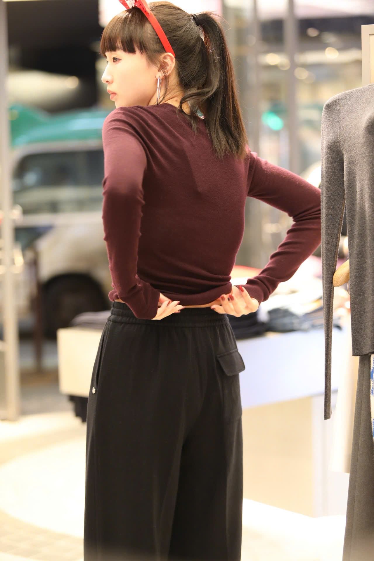  2.WOOL áo len màu đỏ đô dài tay 