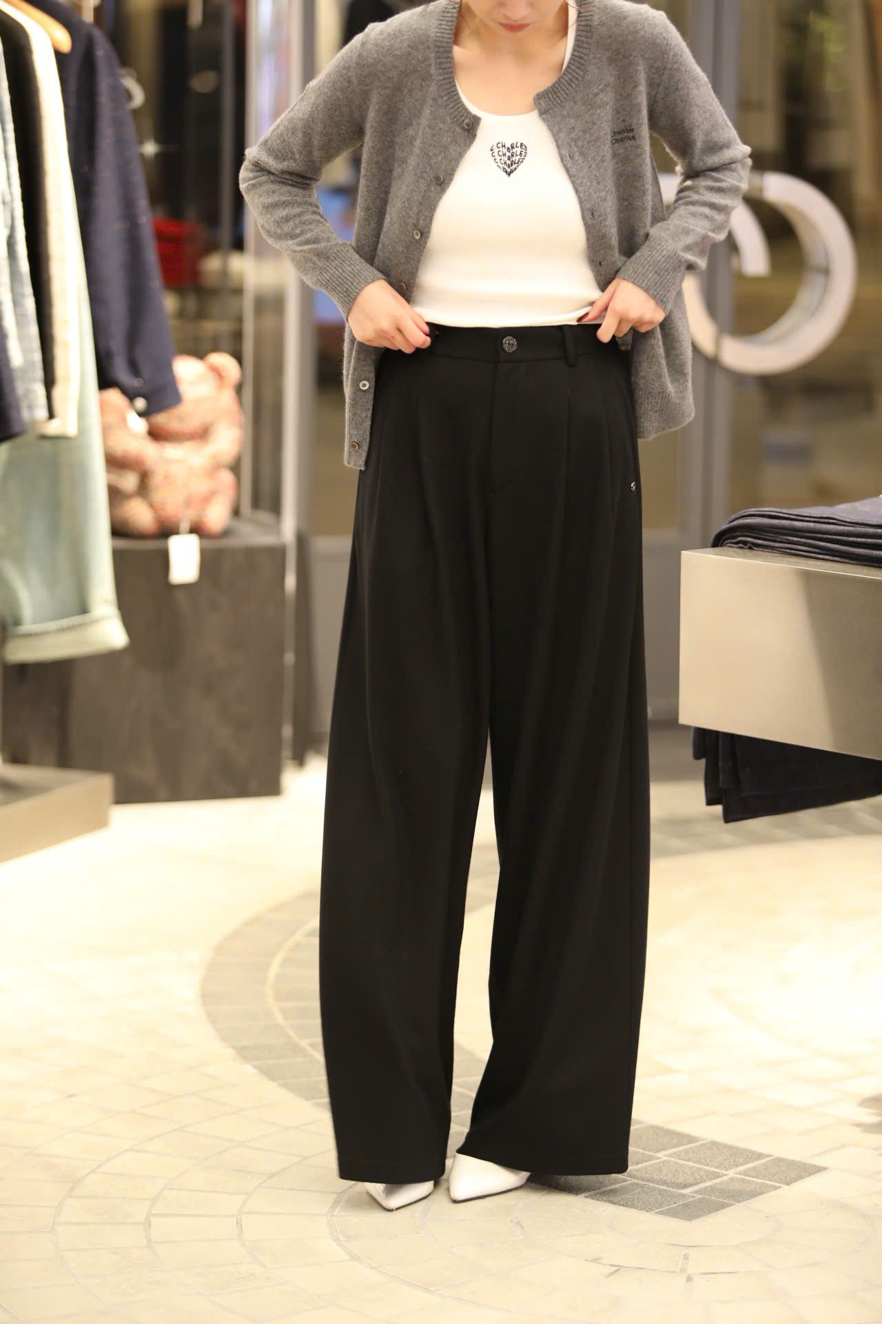  Quần vải len đen cúc đen 