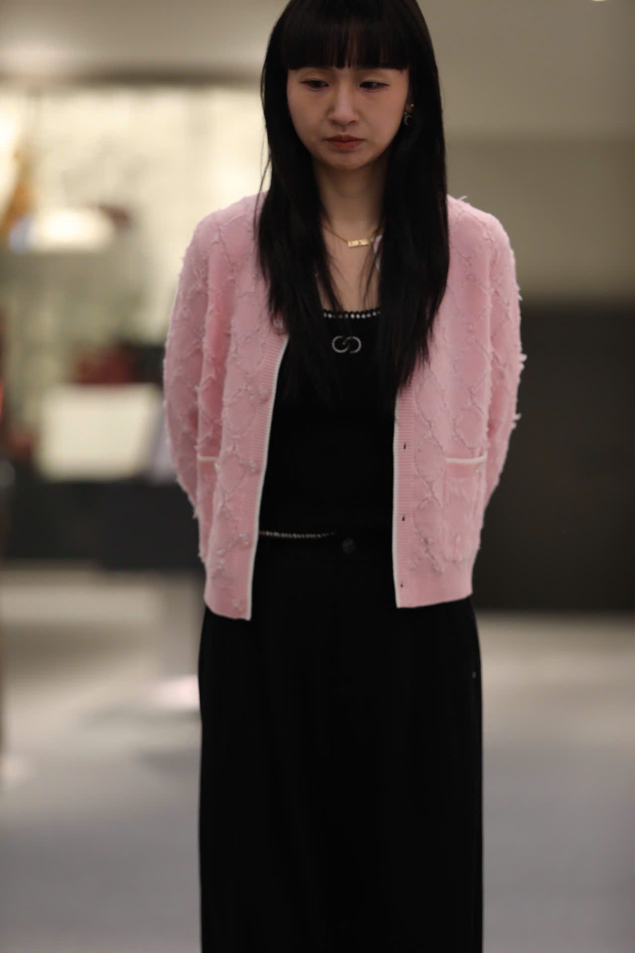  Áo CDG trám lông hồng pastel 