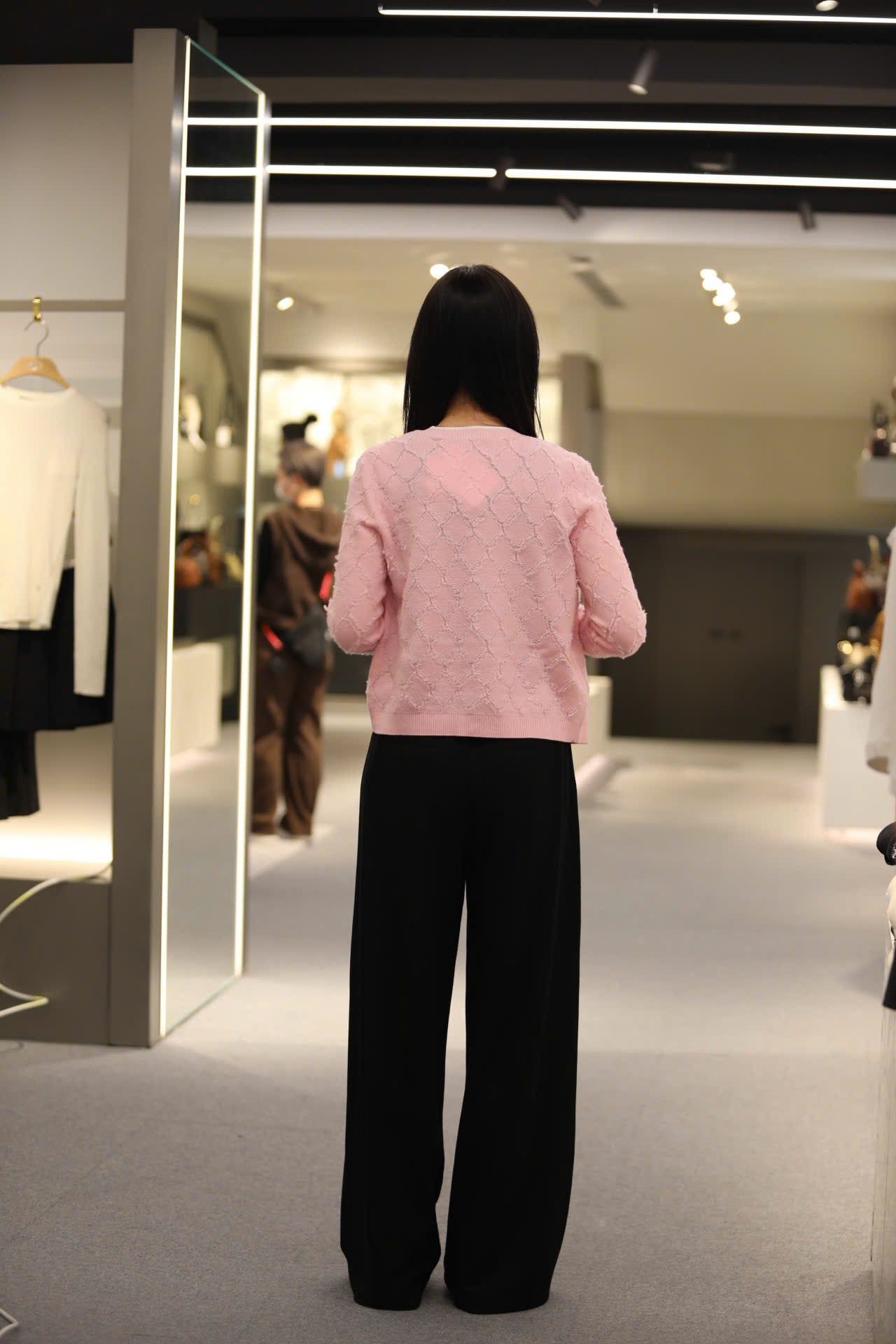  Áo CDG trám lông hồng pastel 