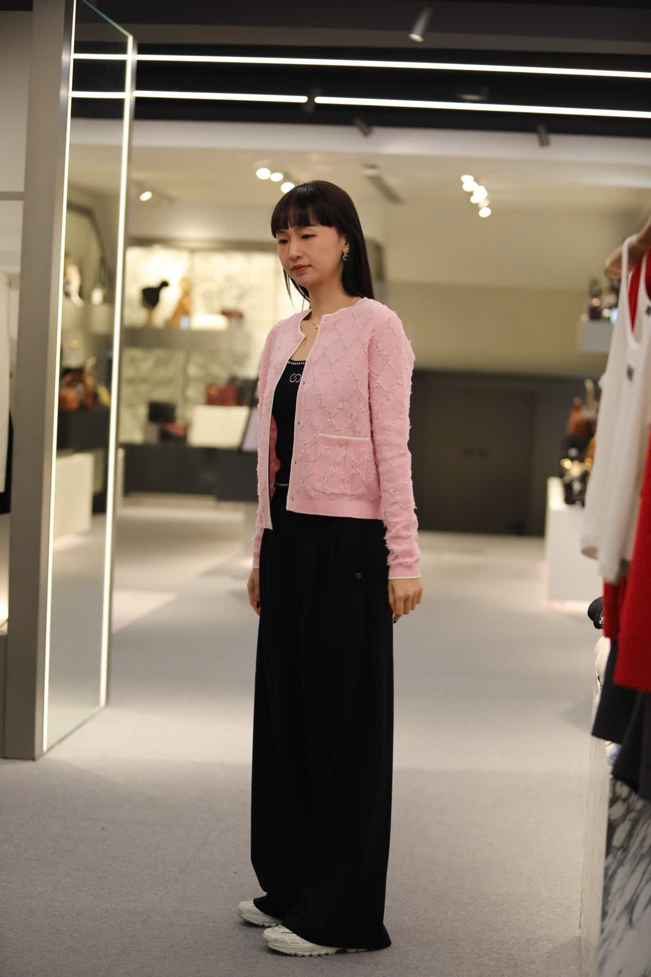  Áo CDG trám lông hồng pastel 