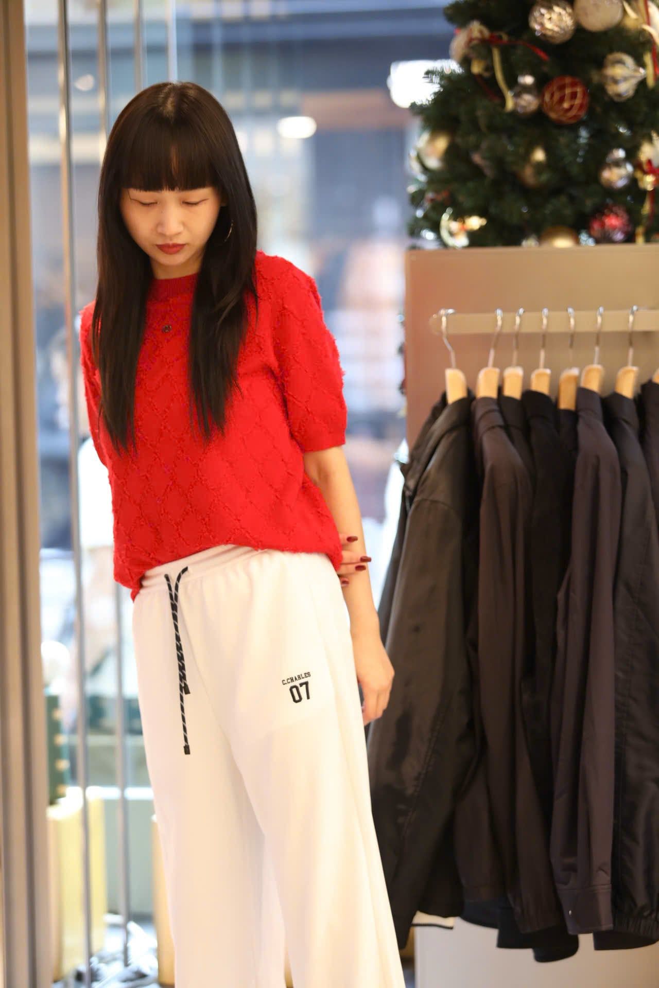  Áo trám đỏ ngắn tay 