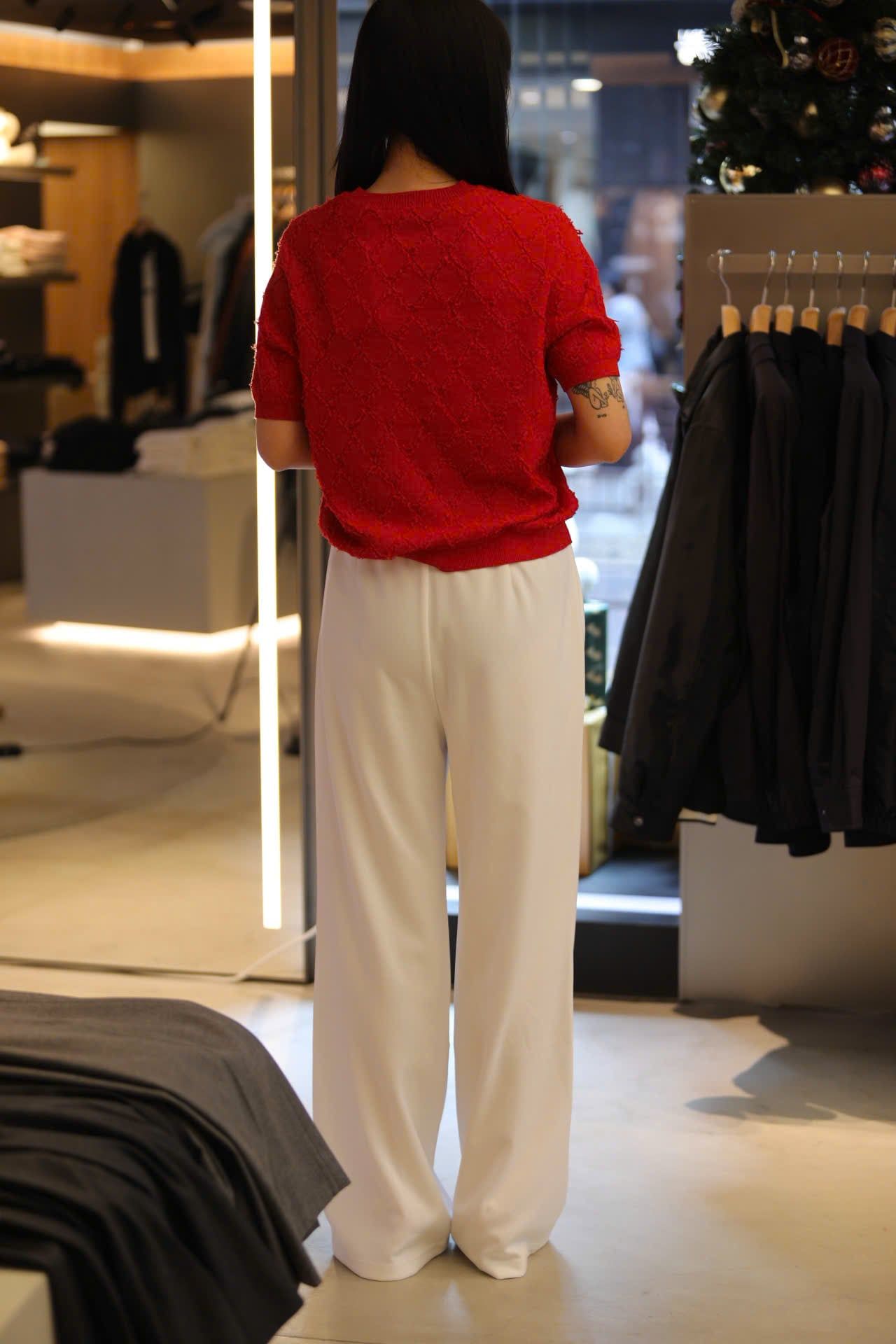  Áo trám đỏ ngắn tay 