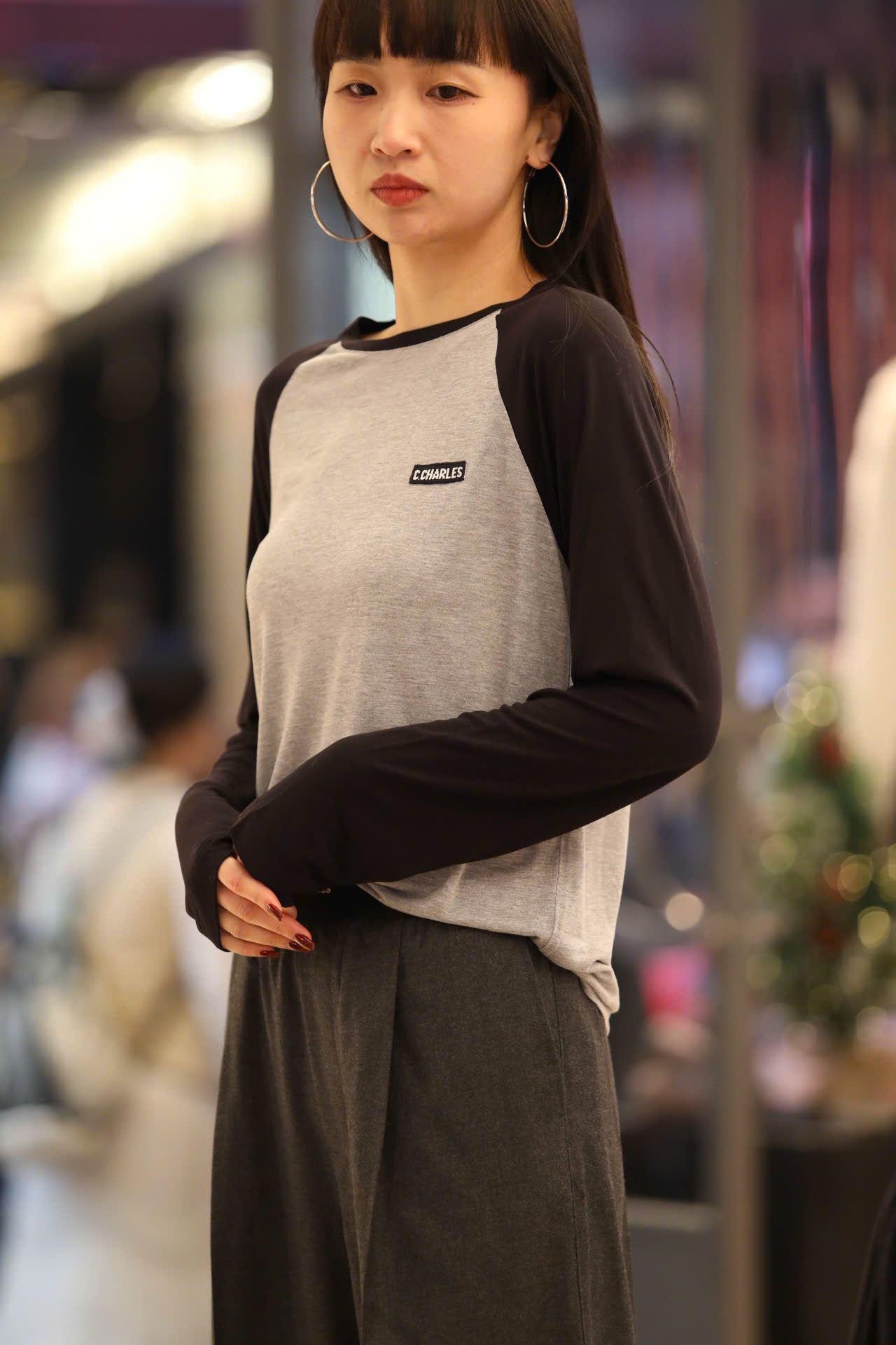  Áo thun dài tay xám - hai tay xanh đen 