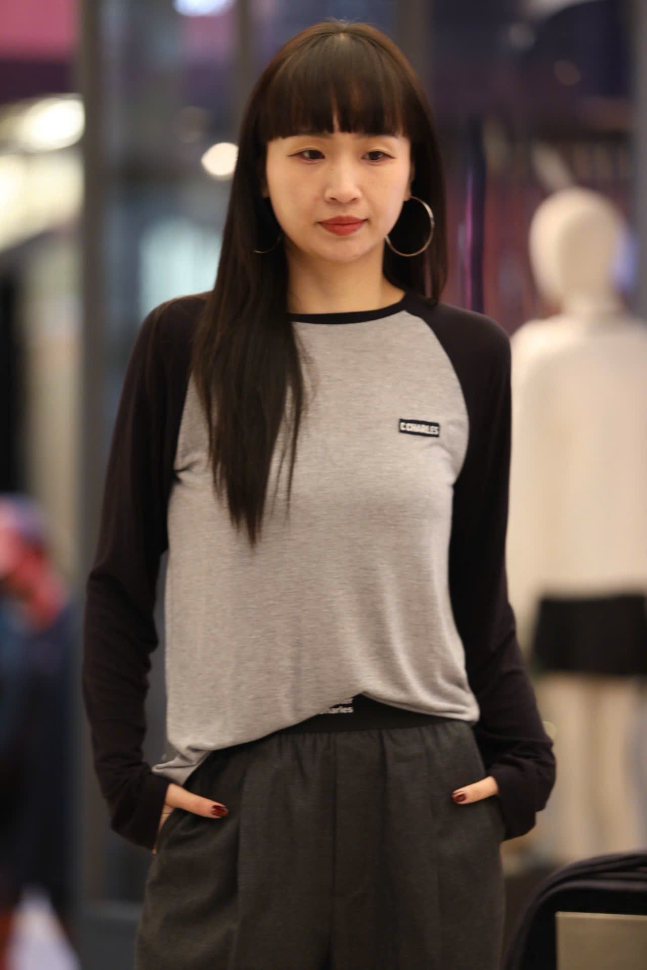  Áo thun dài tay xám - hai tay xanh đen 