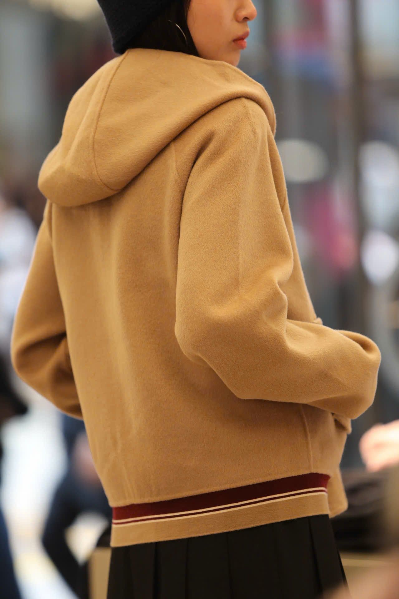  Áo khoác có mũ - dạ ep màu Camel 