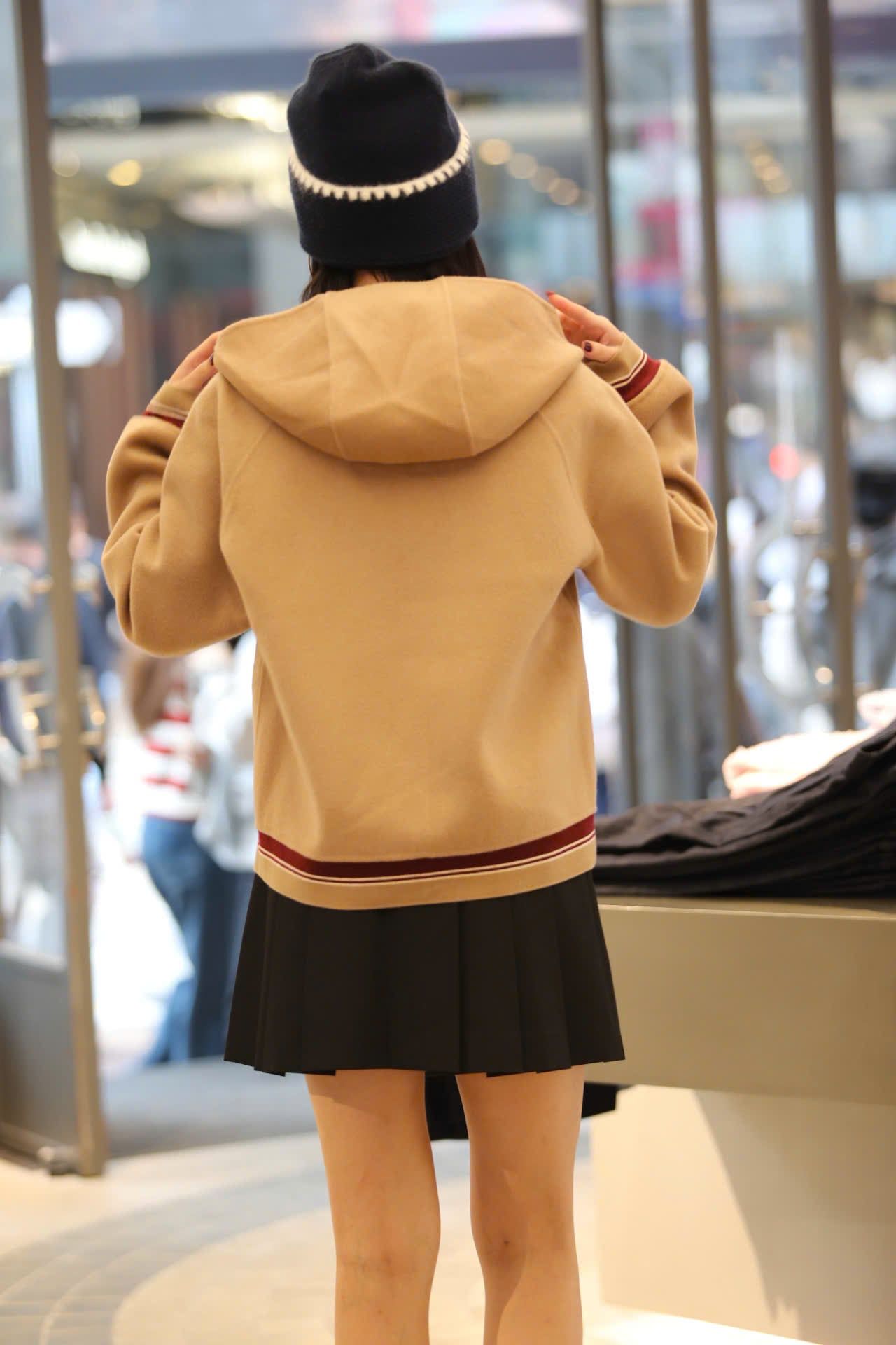  Áo khoác có mũ - dạ ep màu Camel 