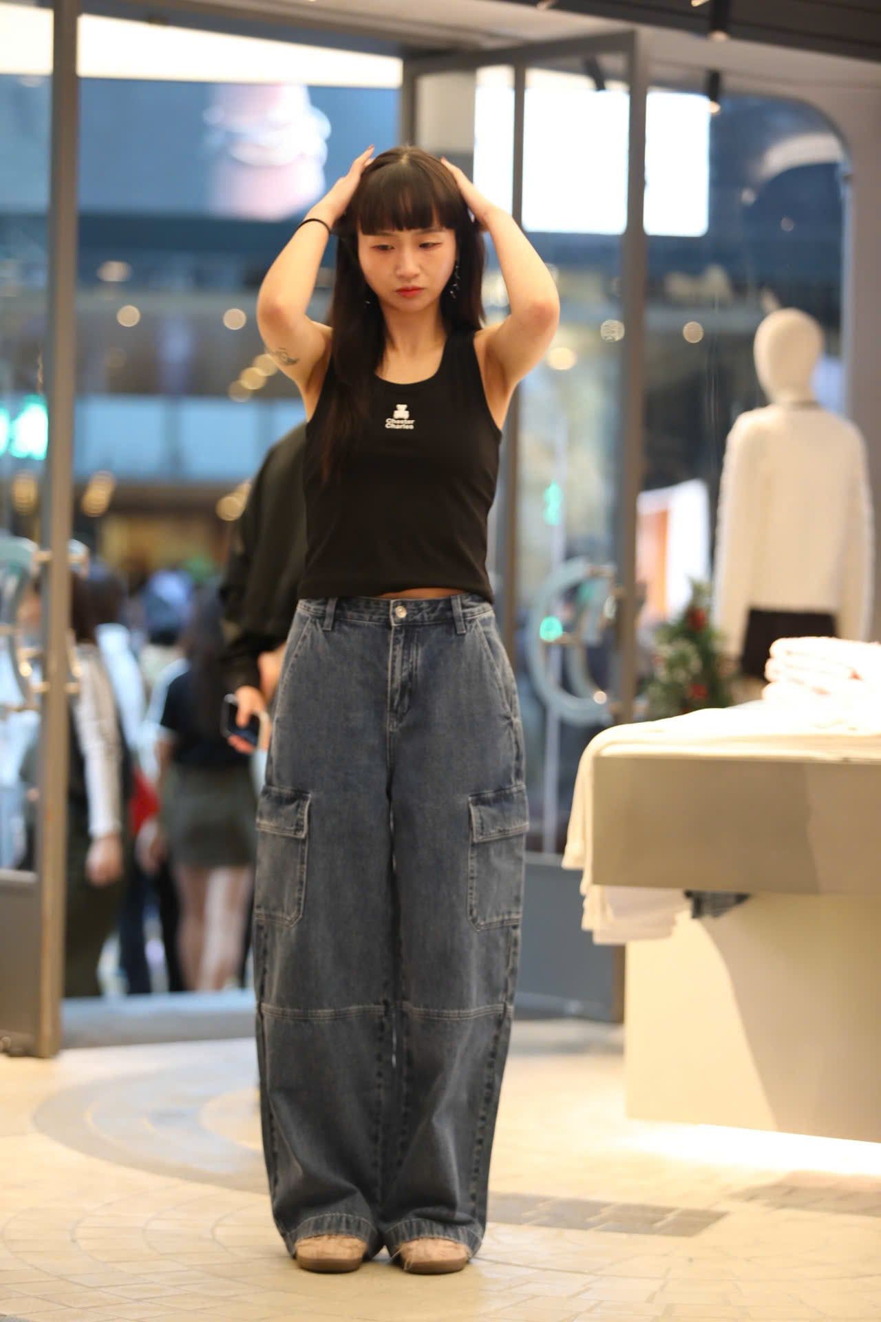  Quần jean túi hộp xanh đậm 