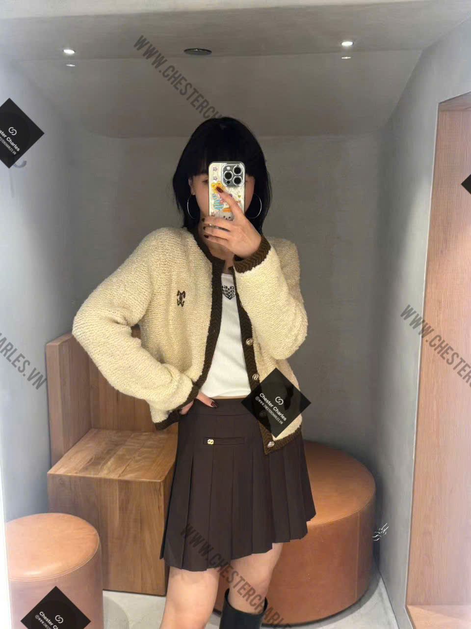  Chân váy ngắn nâu 