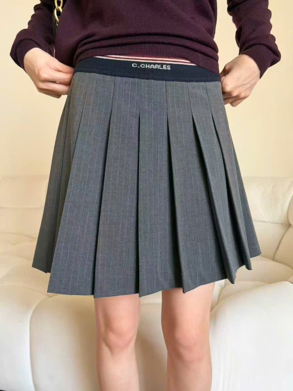  2.Chân váy ngắn xám kẻ chun đen(SET) 