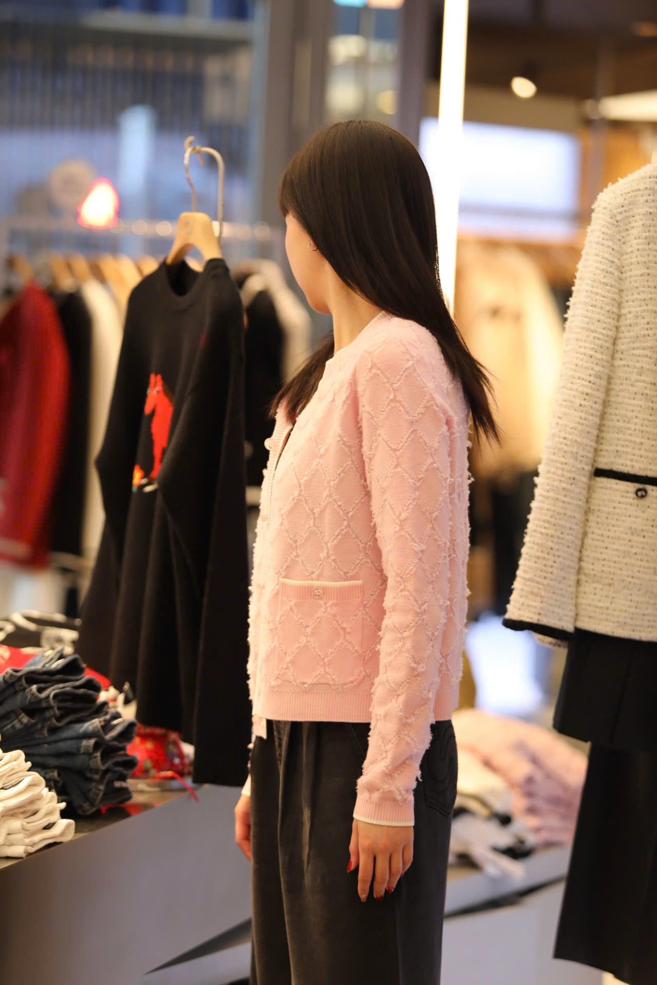  Áo CDG trám lông hồng pastel 