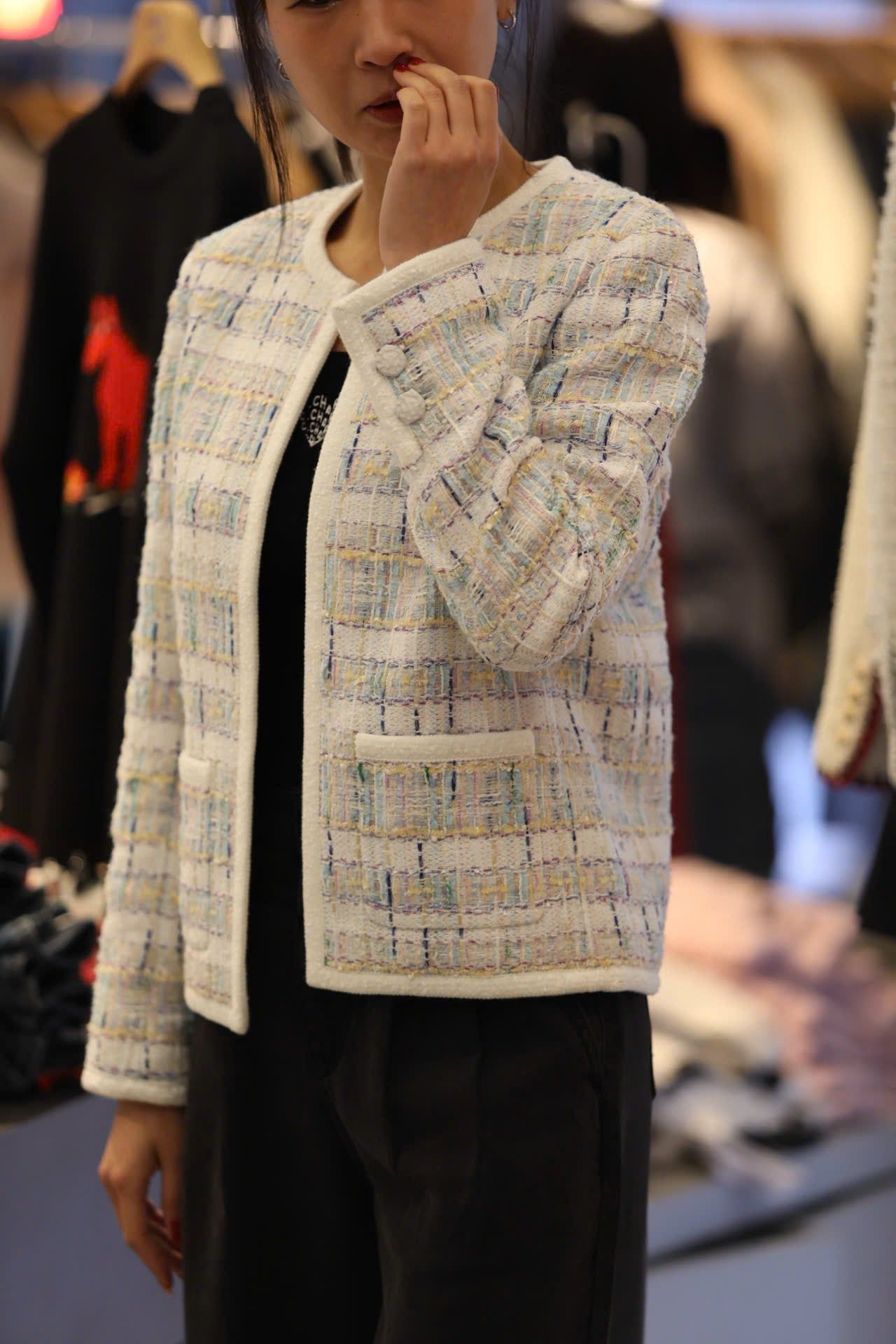  Áo tweed kẻ xanh vàng viền trắng 