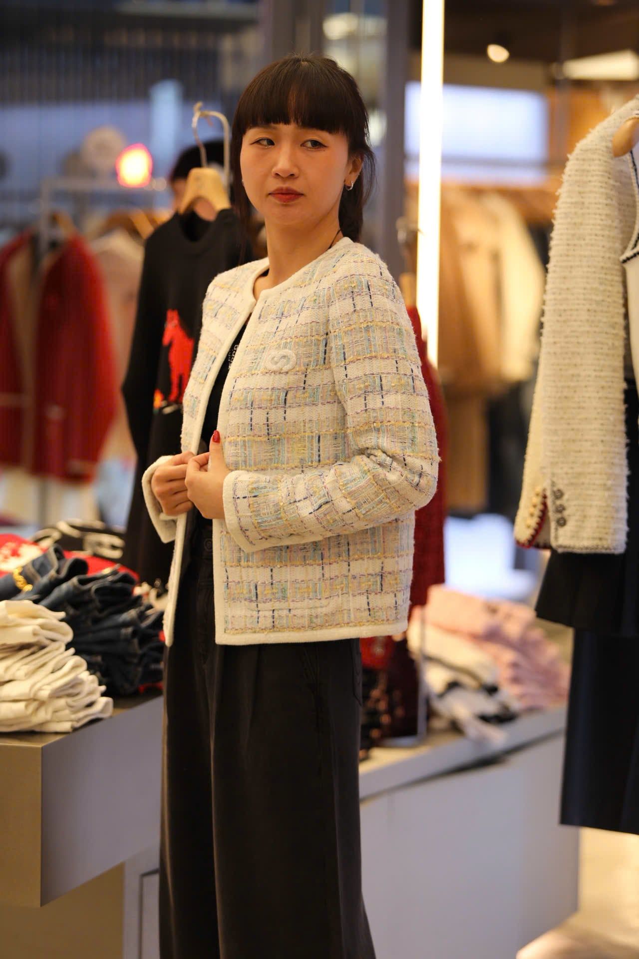  Áo tweed kẻ xanh vàng viền trắng 