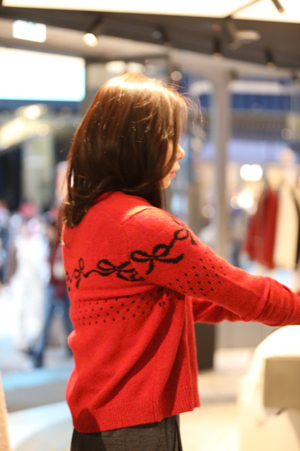  Áo CDG đỏ nơ đen 