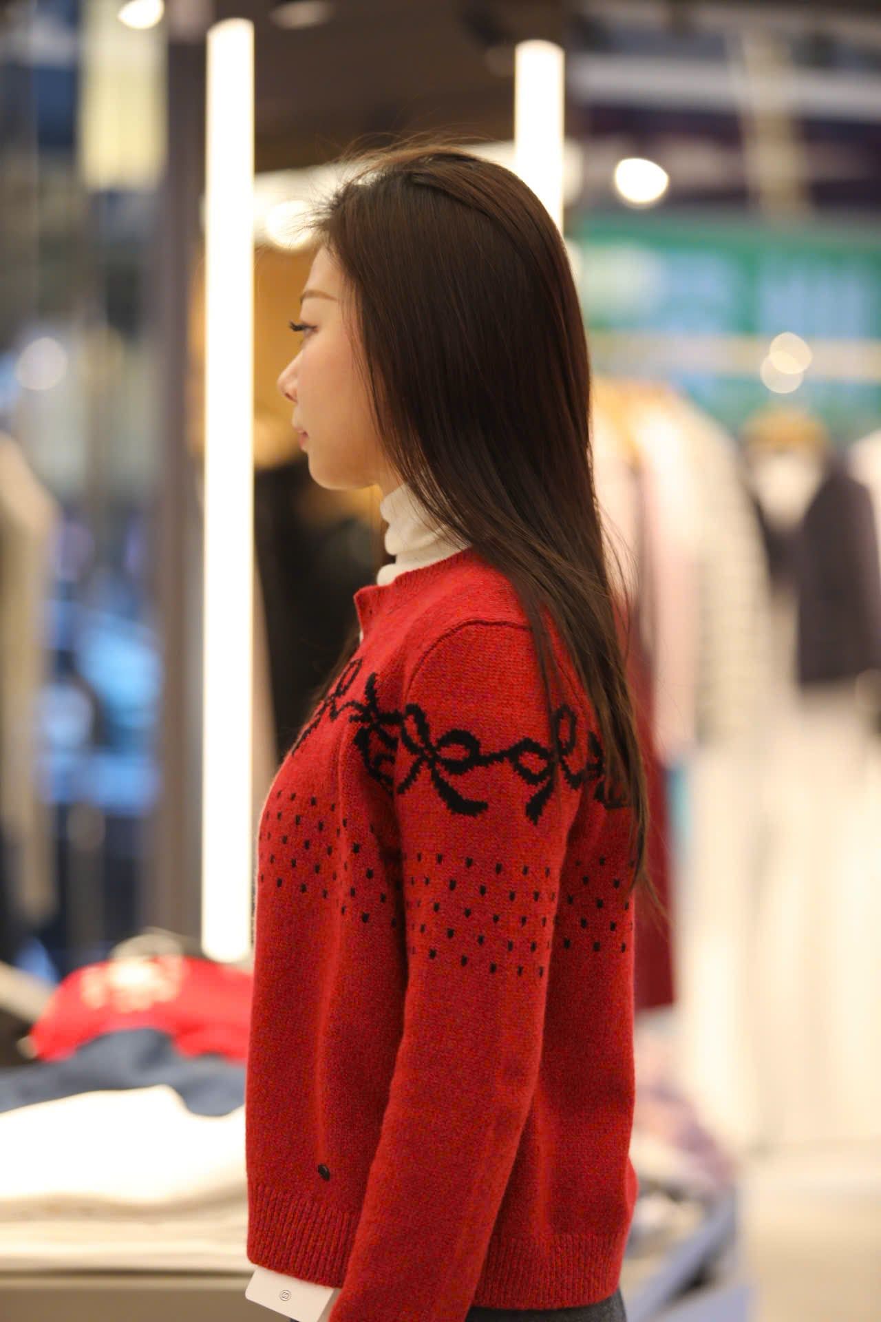  Áo CDG đỏ nơ đen 