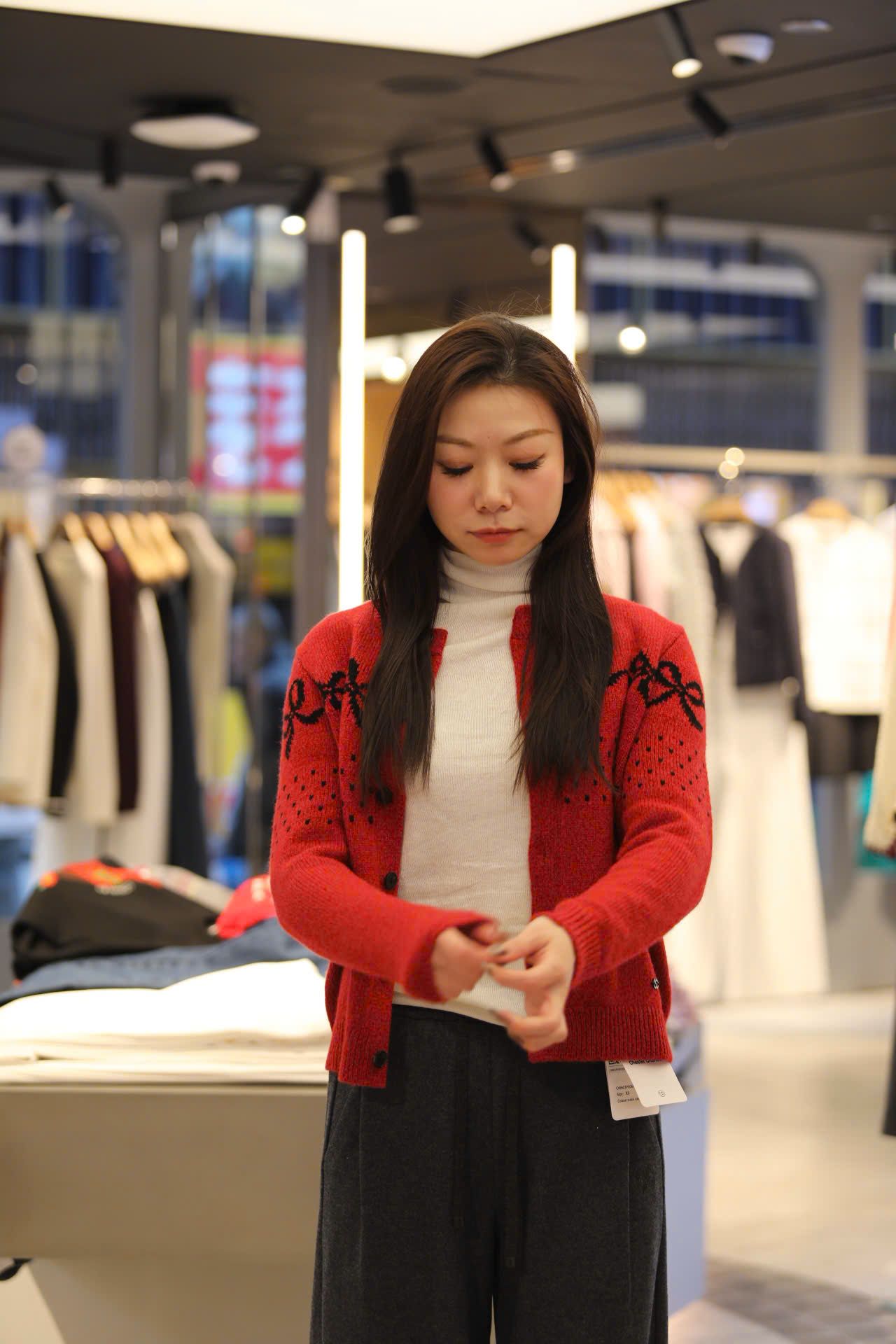  Áo CDG đỏ nơ đen 