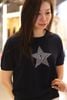  1.Áo navy ngắn tay, ngôi sao lớn đính đá ngực 