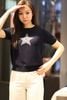 1.Áo navy ngắn tay, ngôi sao lớn đính đá ngực 