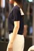  1.Áo navy ngắn tay, ngôi sao lớn đính đá ngực 