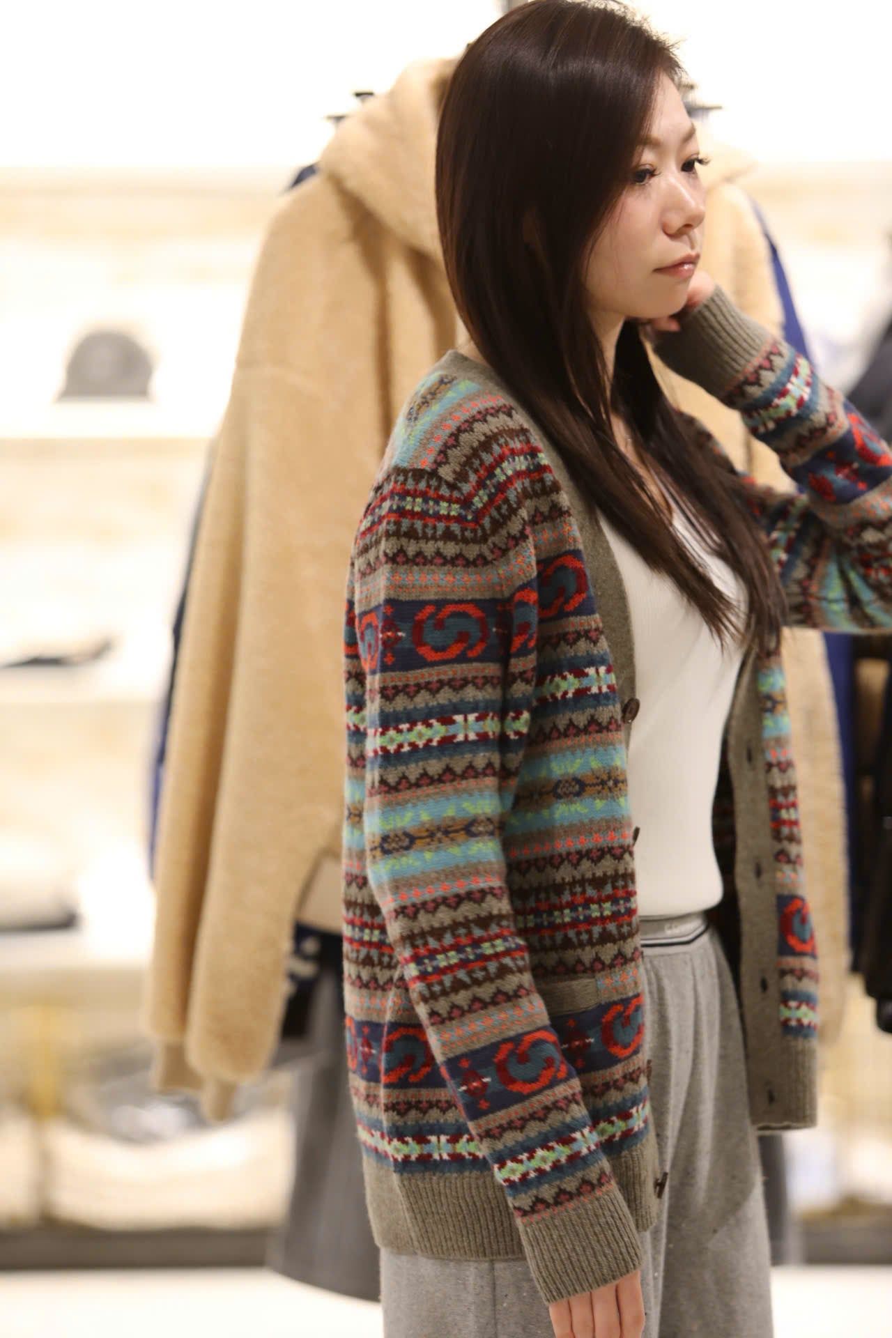  Áo CDG kẻ thổ cẩm , cổ V 