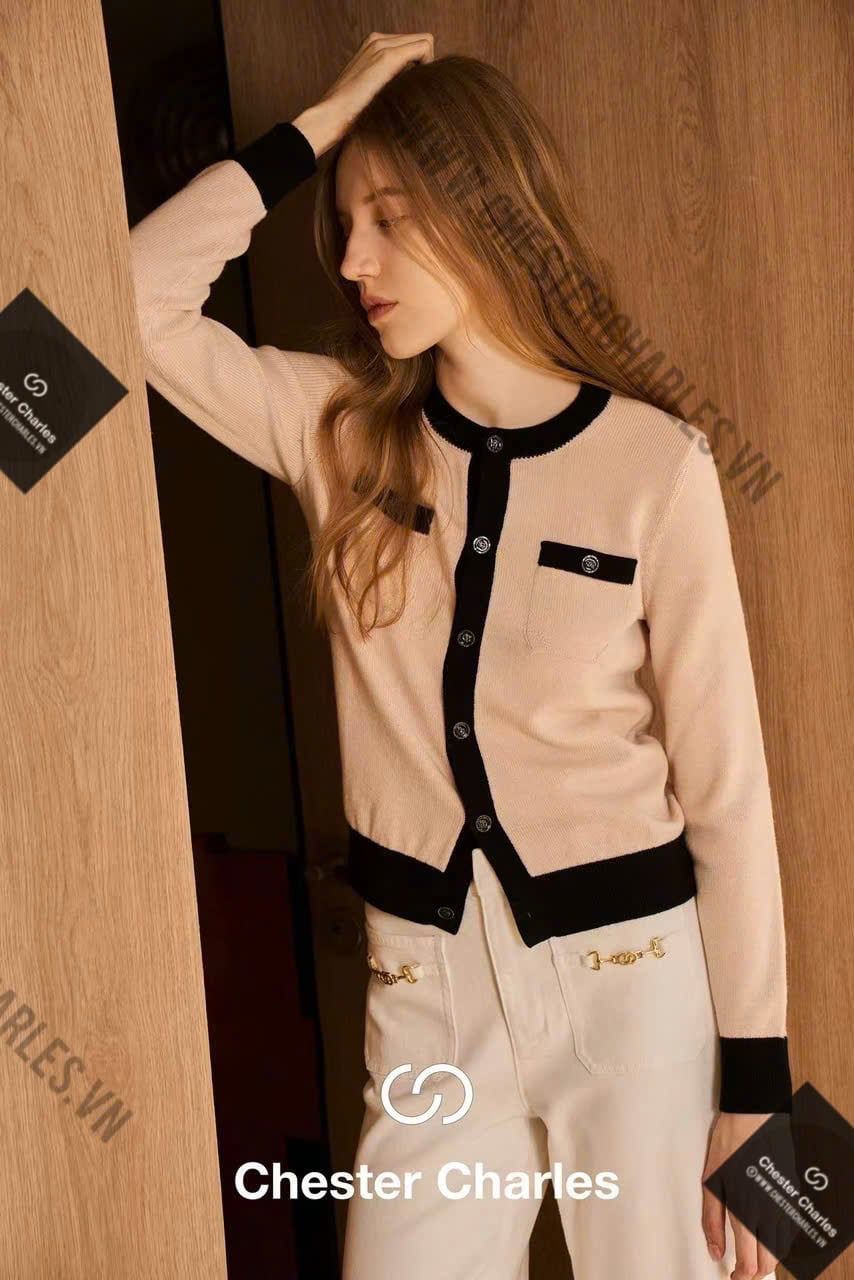  CDG hồng nhạt 2 túi trước - viền đen 