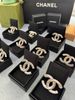  Cài áo Chanel đá trắng 