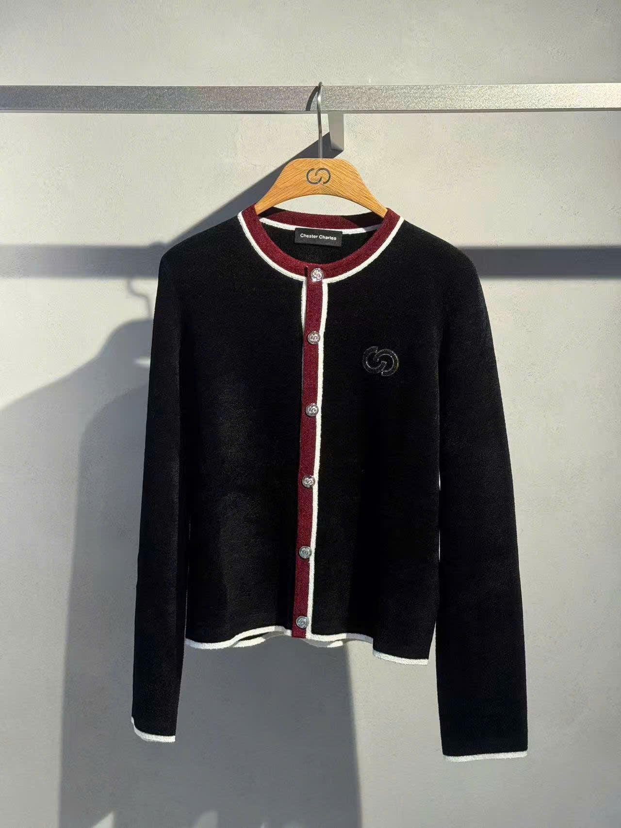  Áo CDG đen viền trắng đỏ 