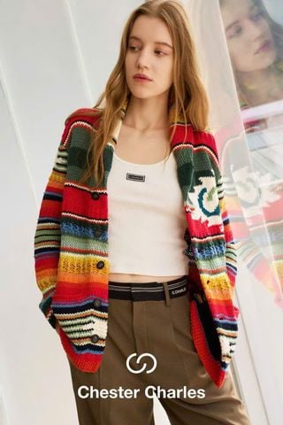  1.Áo CDG len kẻ sắc màu 