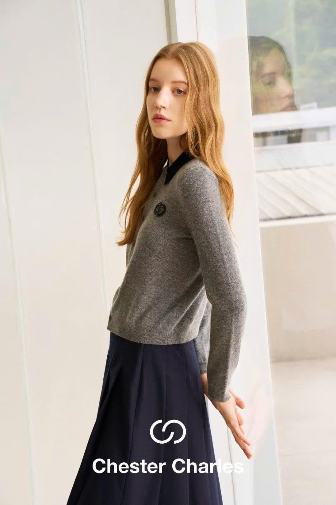  Áo CDG len xám cổ đen 