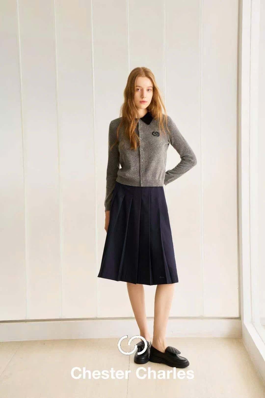  Áo CDG len xám cổ đen 