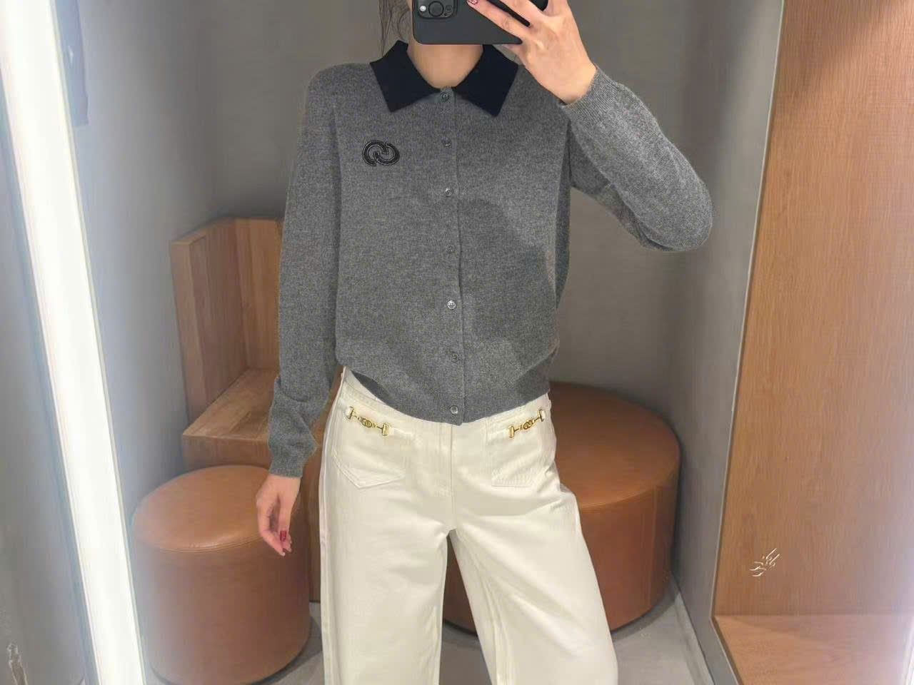  Áo CDG len xám cổ đen 