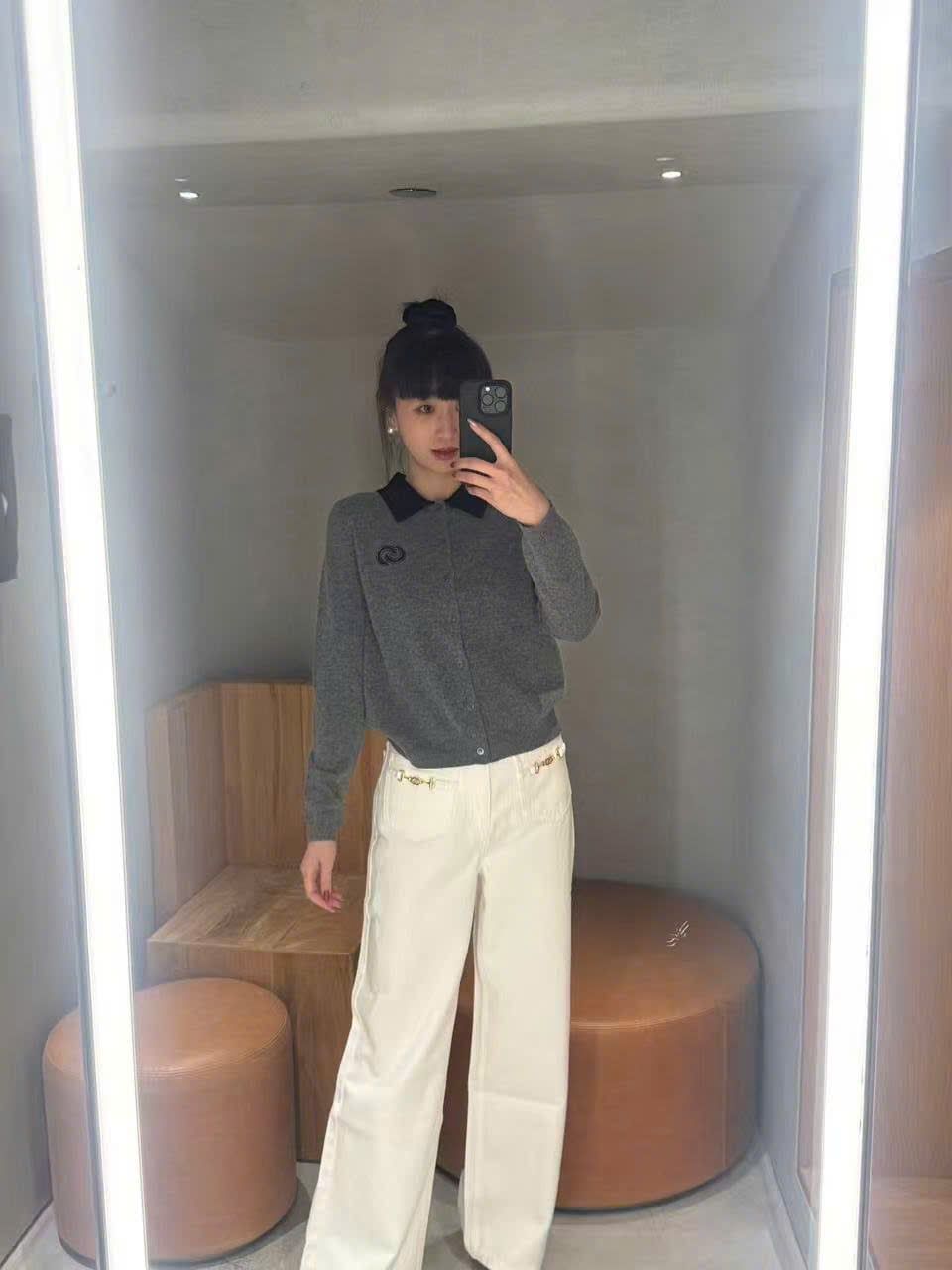  Áo CDG len xám cổ đen 