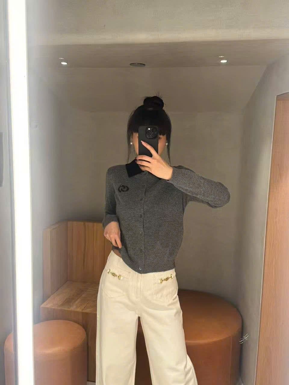  Áo CDG len xám cổ đen 