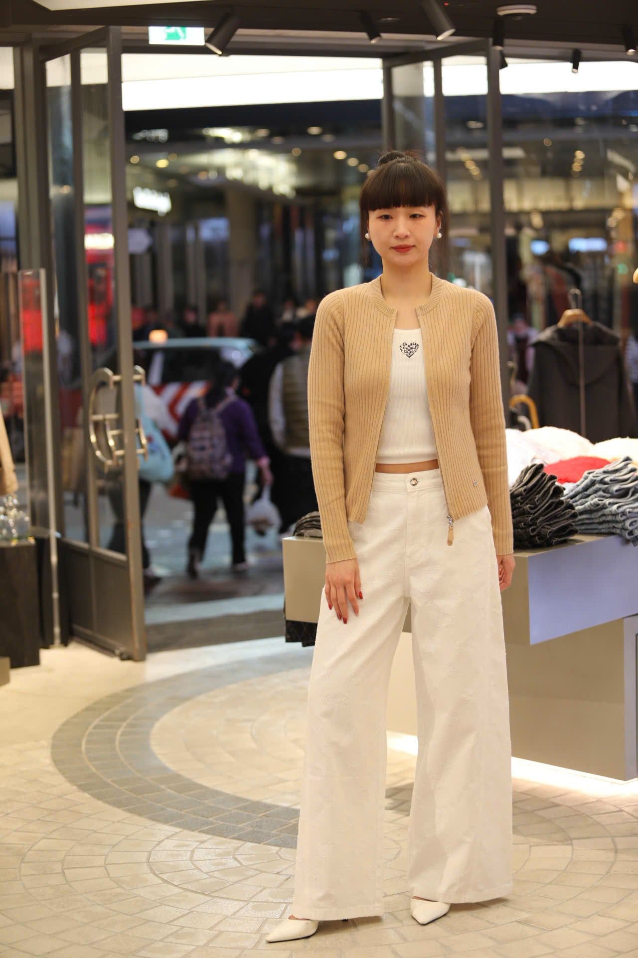  Áo khoác len nâu nhạt khóa Zip 2 chiều 