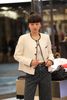  Áo dạ tweed trắng, viền đen 