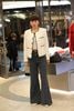  Áo dạ tweed trắng, viền đen 