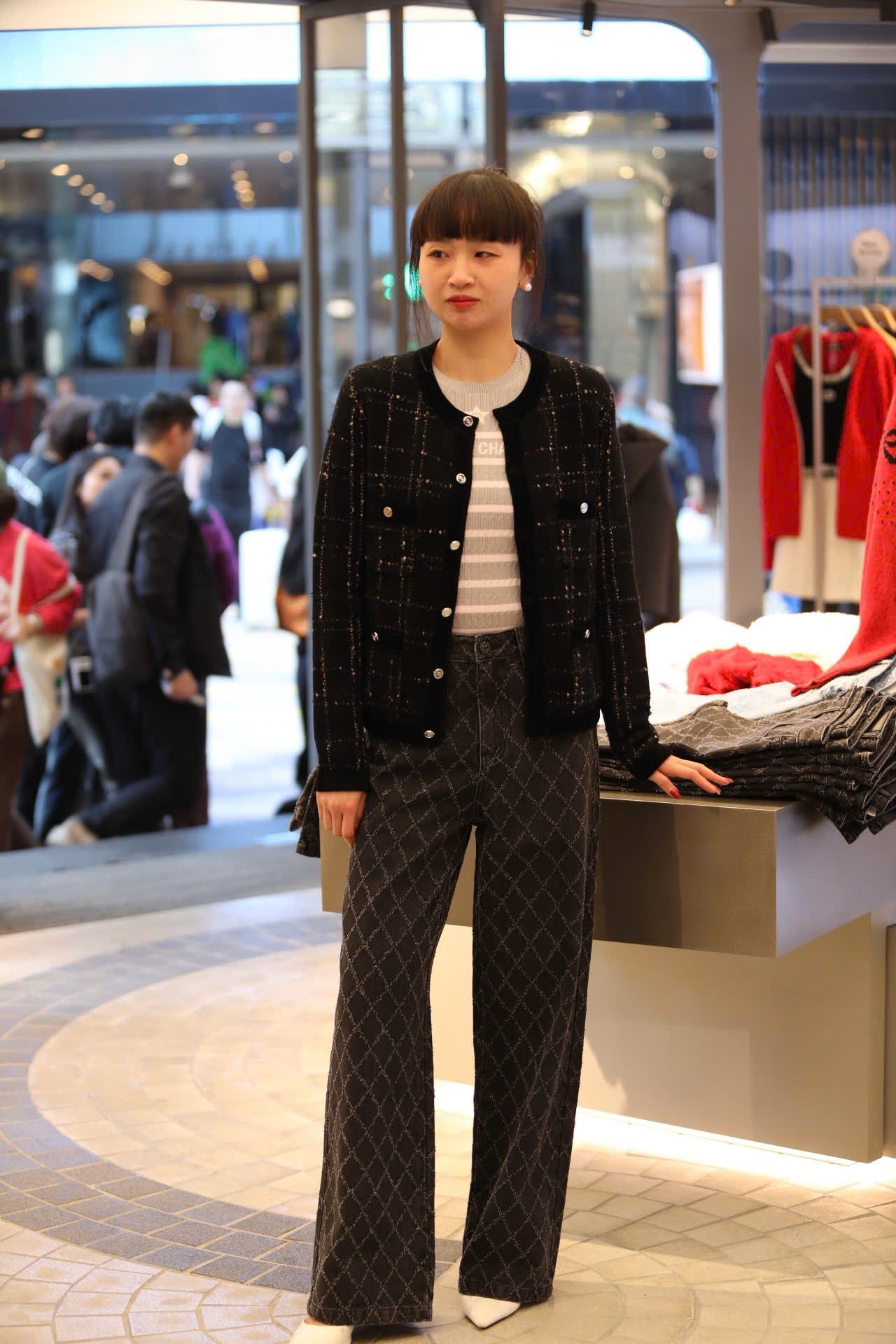  Áo CDG len đen. cúc trắng ô vuông 