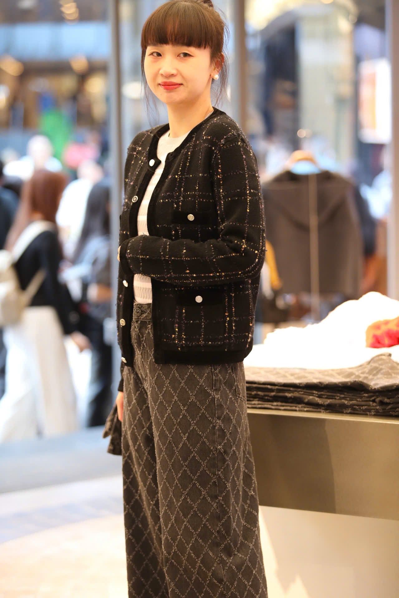  Áo CDG len đen. cúc trắng ô vuông 