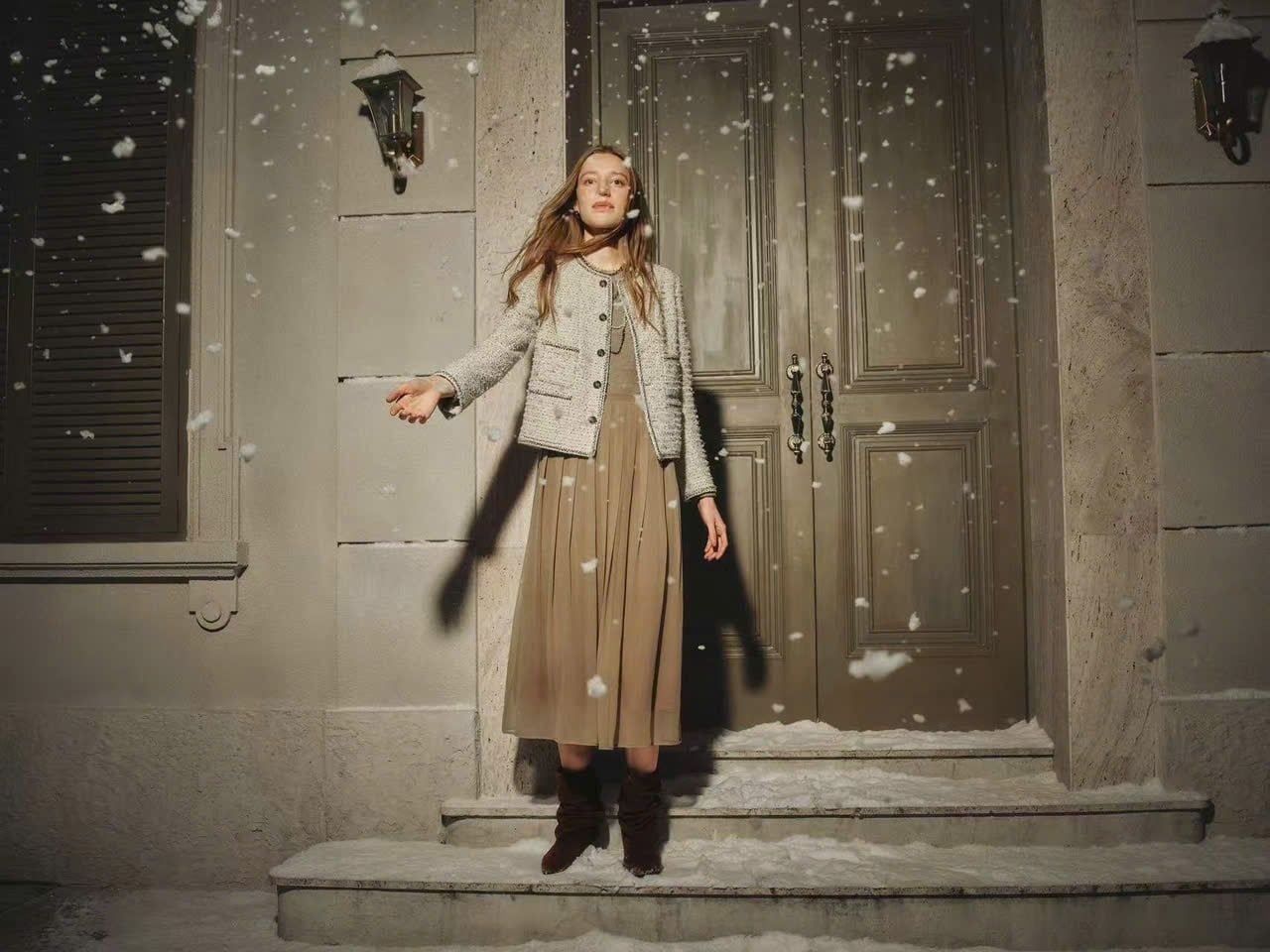  1.Chân váy dài voan lụa màu be 