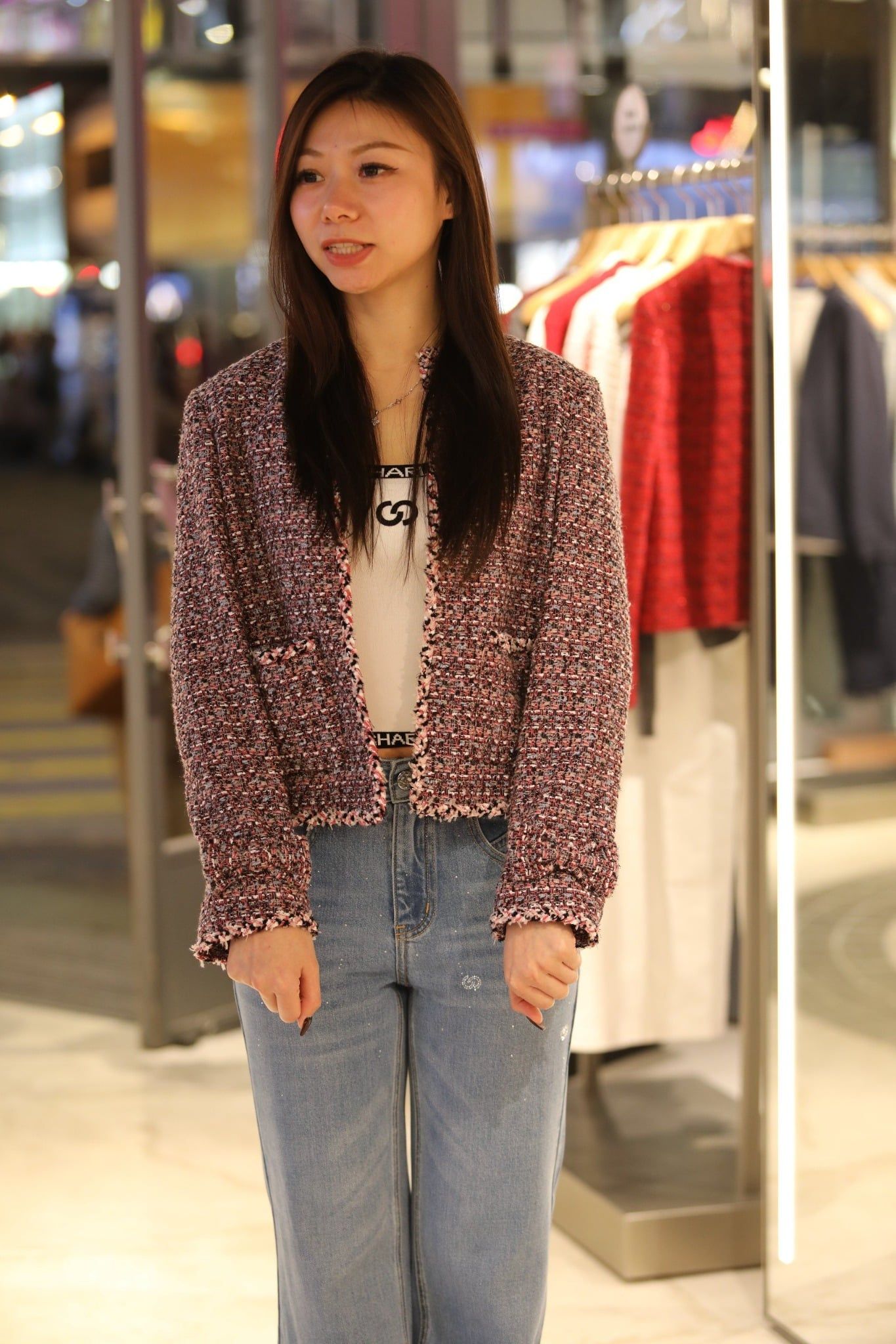  Quần jean xanh nhạt, logo gấu xanh đính đá 