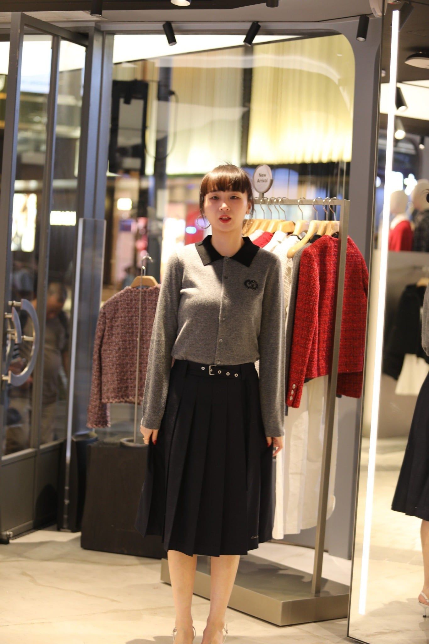  Áo CDG len xám cổ đen 