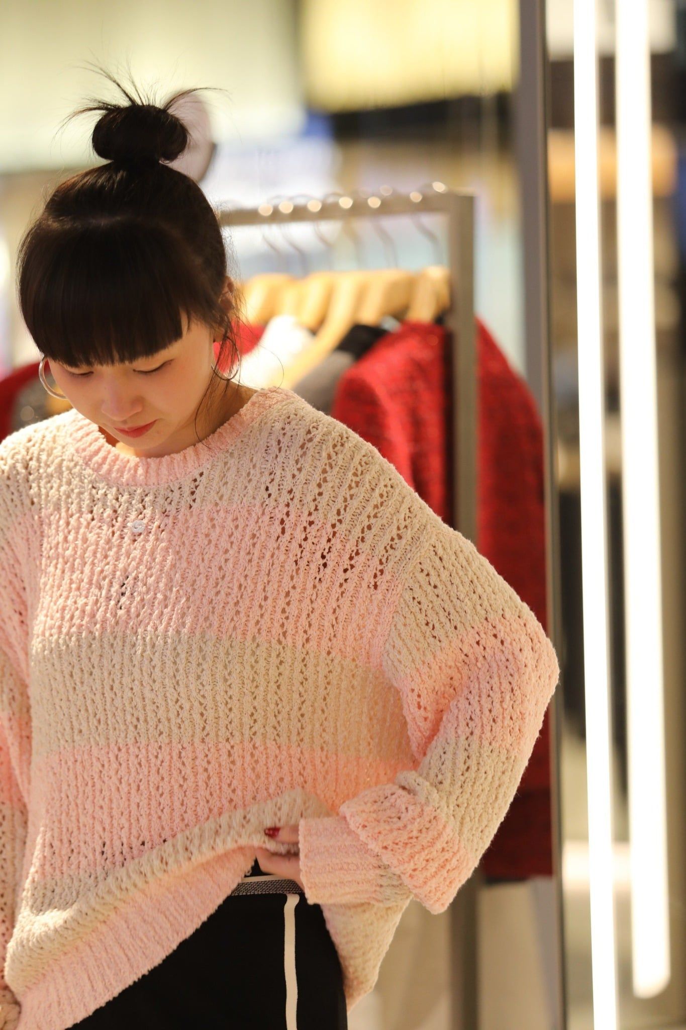  Áo len hồng kẻ ngang 