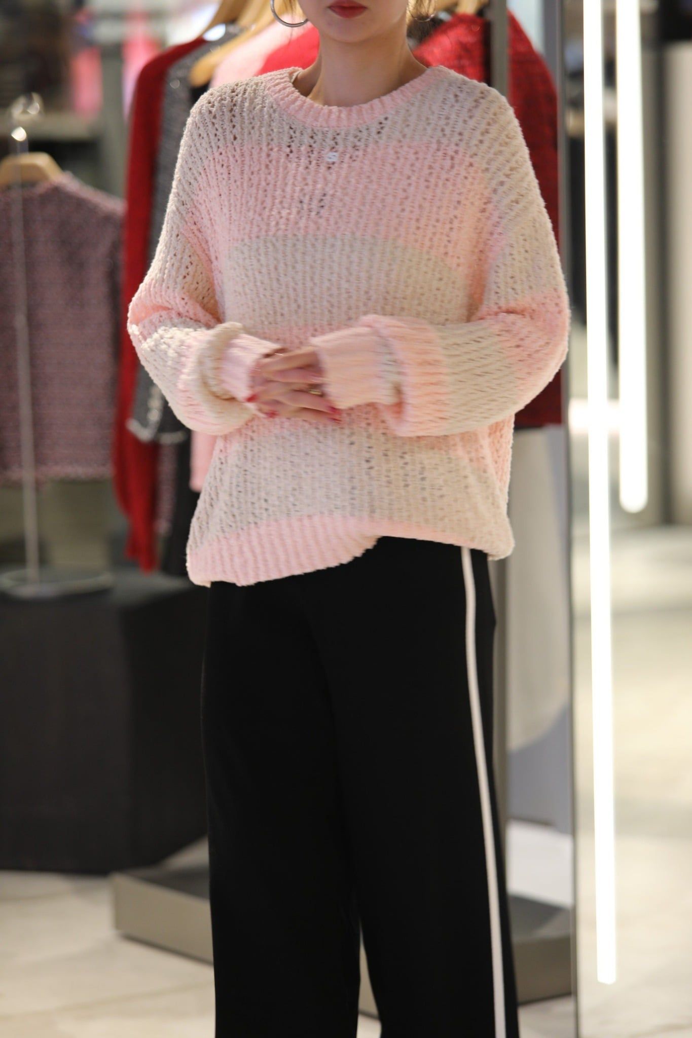  Áo len hồng kẻ ngang 