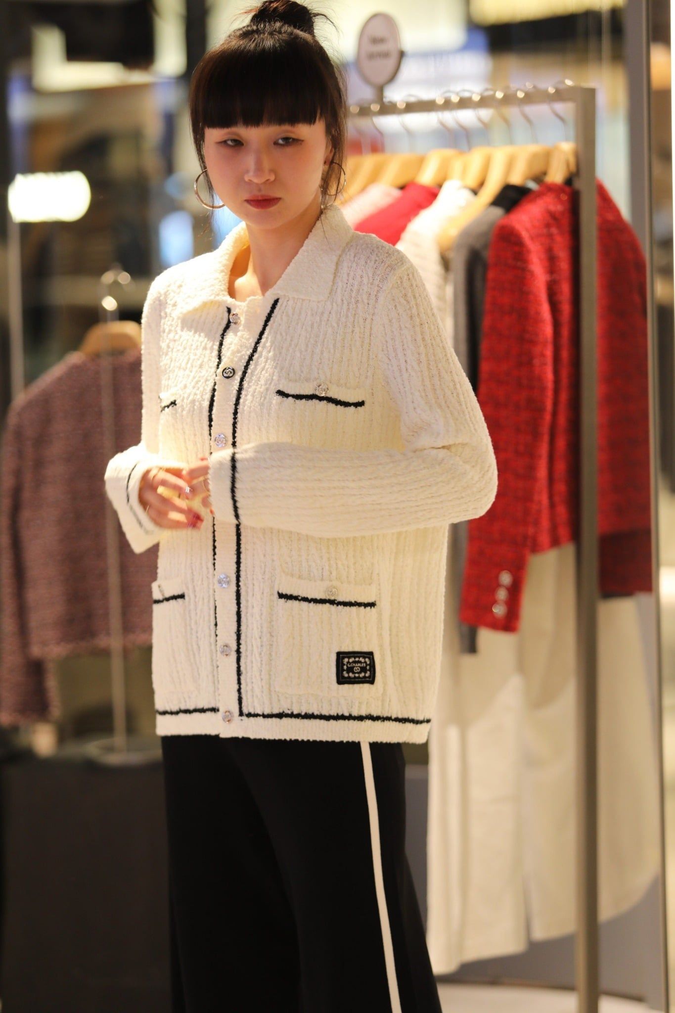  Áo CDG trắng dáng dài viền đen 