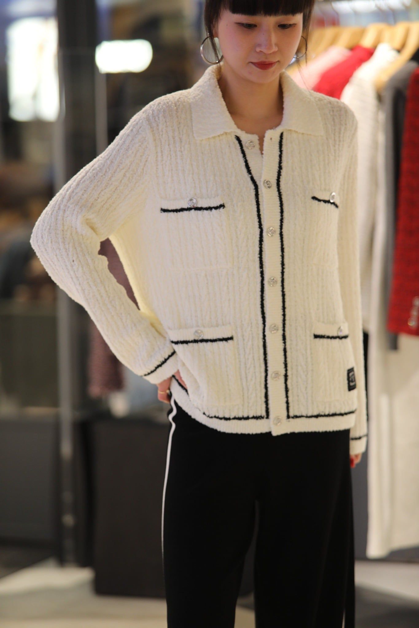  Áo CDG trắng dáng dài viền đen 