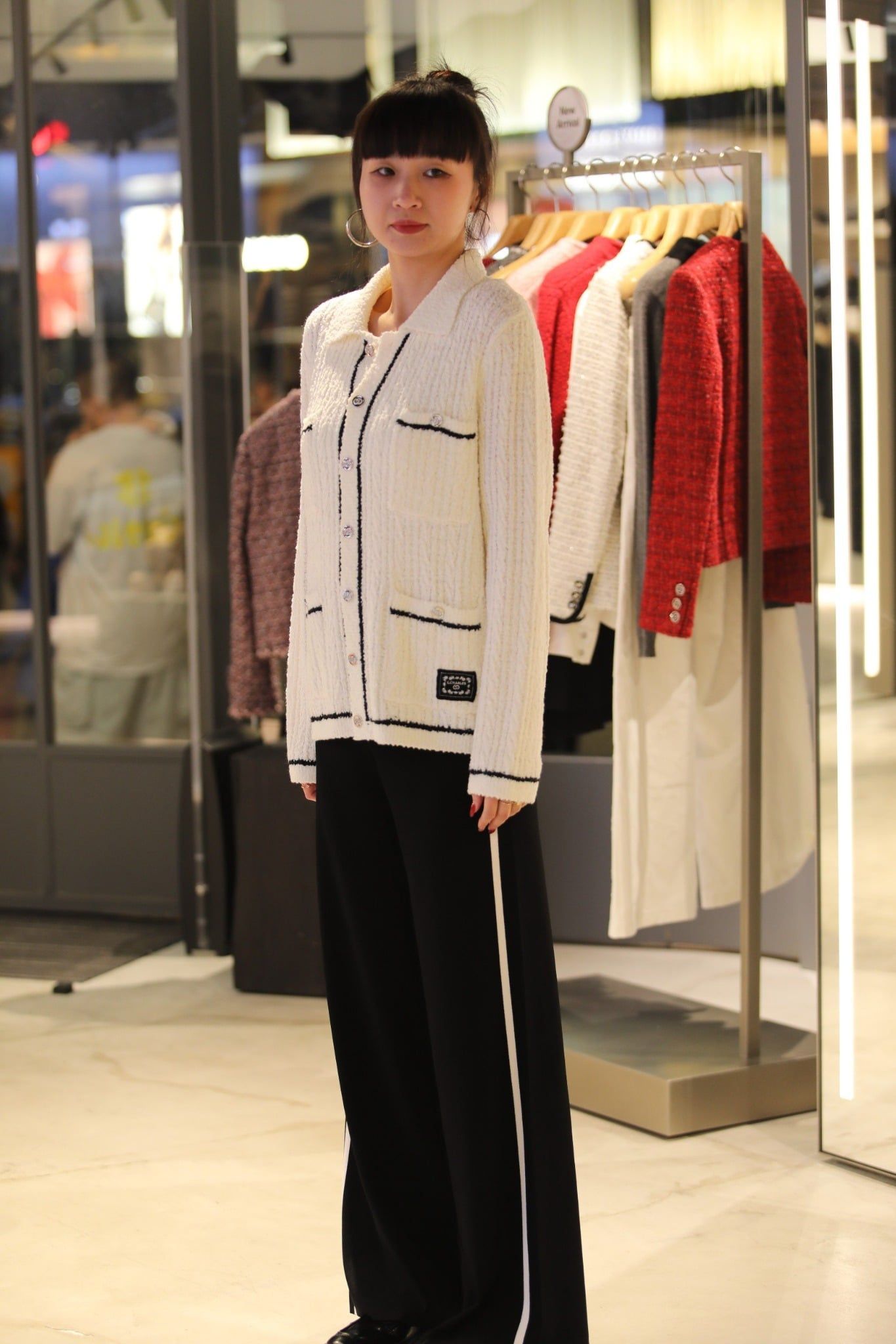  Áo CDG trắng dáng dài viền đen 